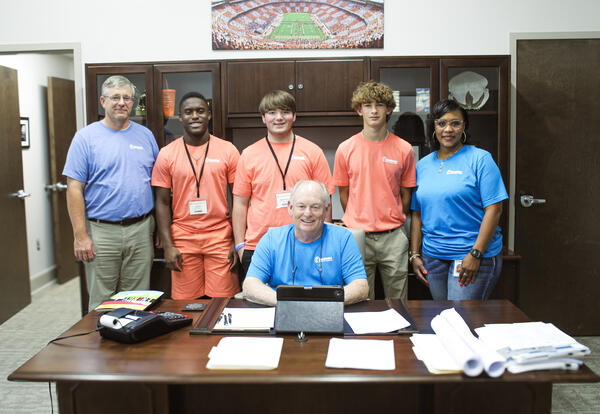Lee Academy Juniors participate in Coahoma Electric Cooperative Youth Leadership Program