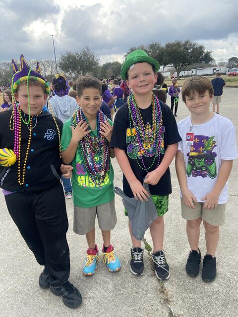 Life on Willow Street - Photo #5