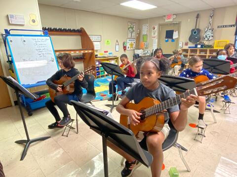 Life on Willow Street - Photo #15