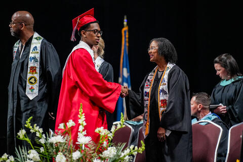 Image 14 of 32