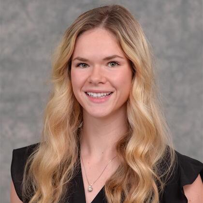 Kaitlyn Lund Headshot