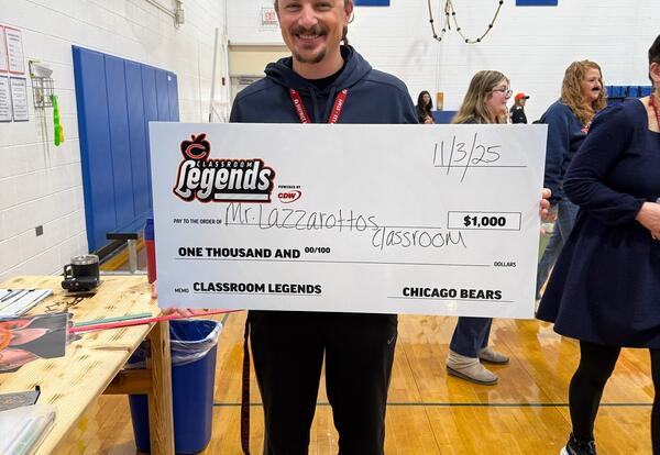 Dan Lazarotto Named Chicago Bears Classroom Legend