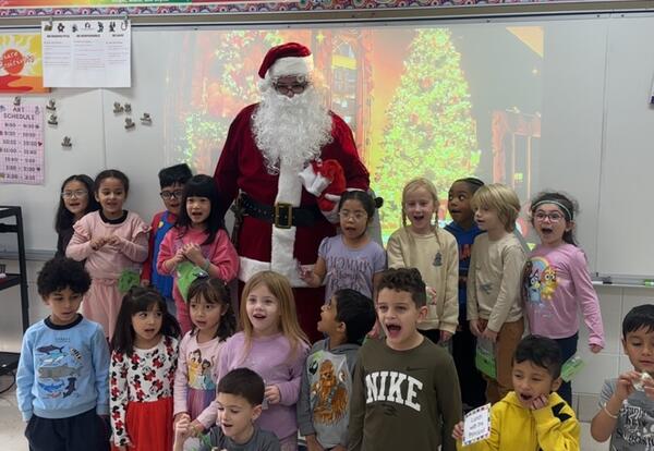 Santa Visits the Bear Booth at Hannum!!