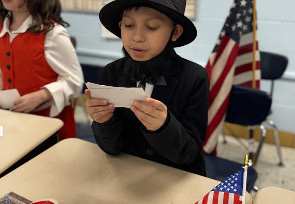 Living Wax Museum- Illinois Comes to Life in 4th Grade!
