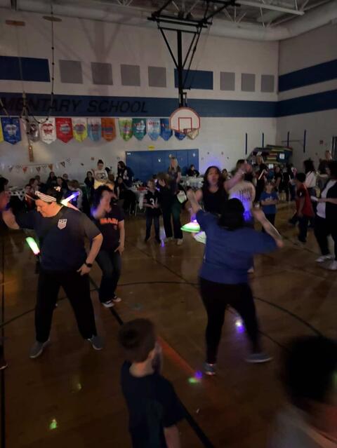 Dancing 2