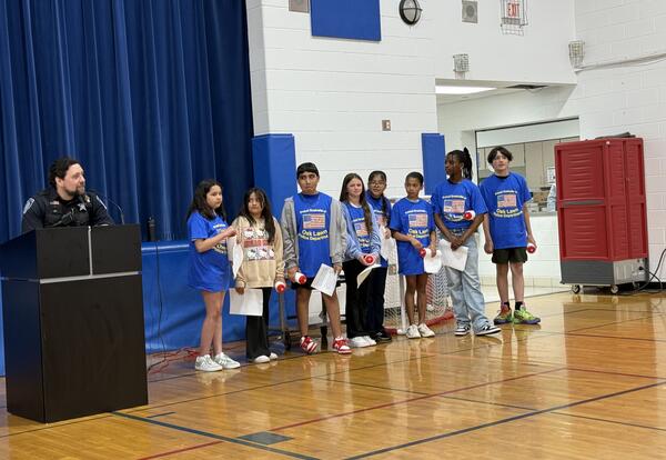 5th Graders Celebrate DARE Graduation!