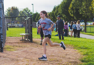 Mary Lou racing into 5th place