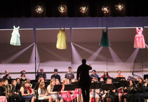 Alvirne Cabaret Continues to Dazzle Ahead of Diamond Jubilee Performance