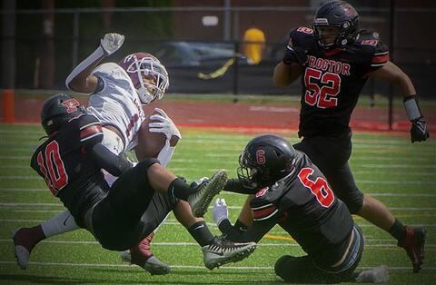 普羅克特自2019年以來的第一場比賽，復出戰勝科克倫02