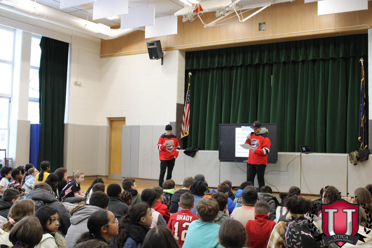 Utica Comets "Be Kind" Visit Jones Elementary