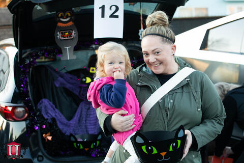 ၃၄ ရုပ်ပုံ ၂၃