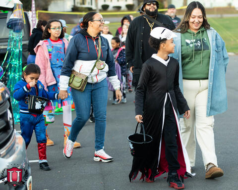 ၃၄ ရုပ်ပုံ ၃၄