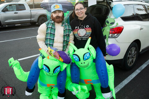 ၃၄ ရုပ်ပုံ ၁၃