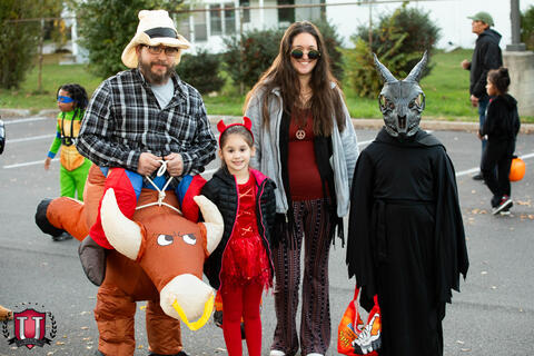 ၃၄ ရုပ်ပုံ ၂၁