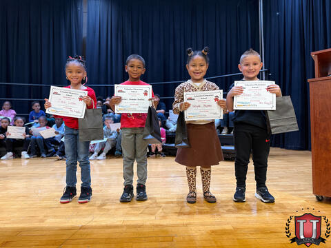 ຮູບ 1 ຂອງ 9