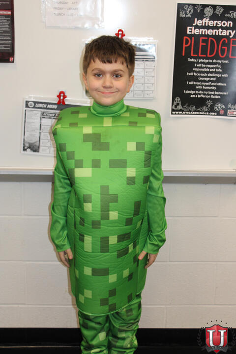 ရုပ်ပုံ ၁၀ ရုပ်ပုံ ၂၈