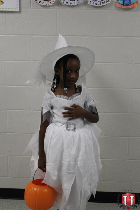 ရုပ်ပုံ ၁၉ ပုံ ၂၈