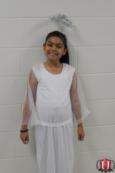 ၂၈ ရုပ်ပုံ ၁၆