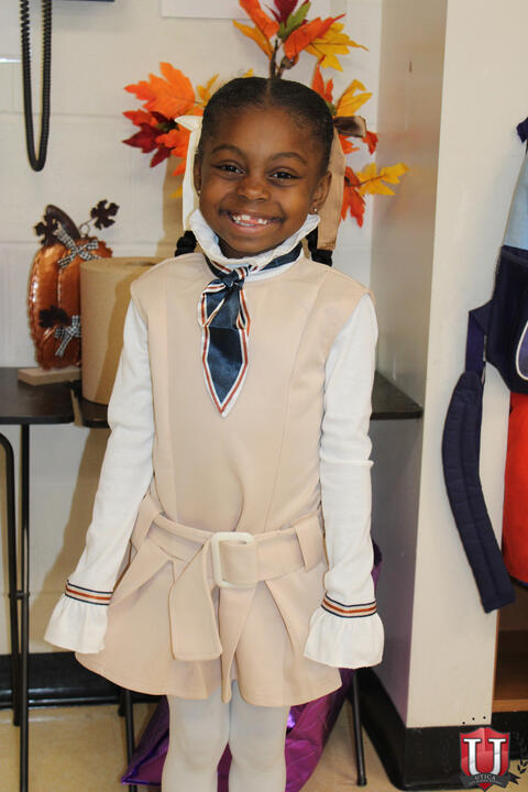 ၂၈ ရုပ်ပုံ ၃