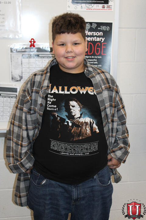 ၂၈ ရုပ်ပုံ ၁၁