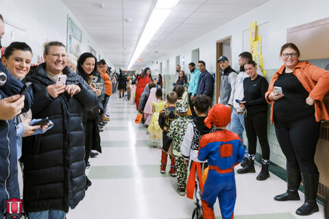 10 میں سے 8 تصویر