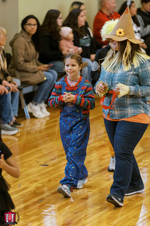 ၂၇ ရုပ်ပုံ ၃