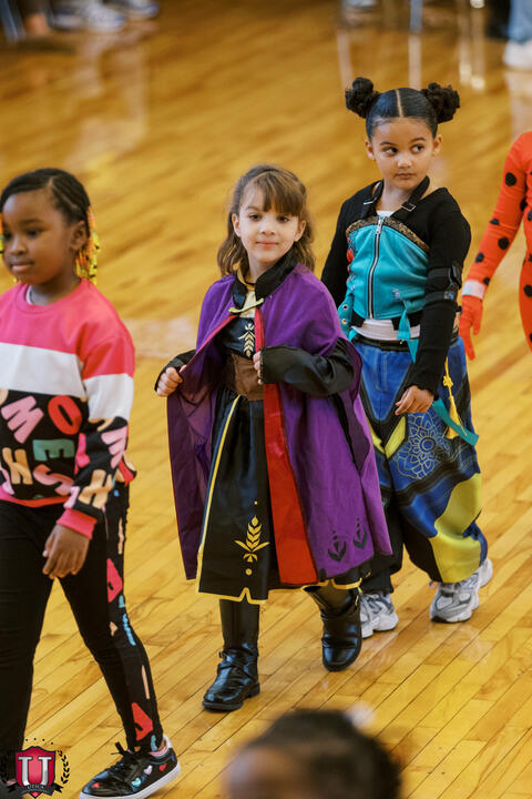 ရုပ်ပုံ ၁၁ ပုံ ၂၇