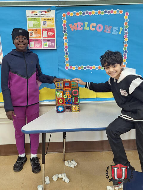 ลําดับภาพที่ 12/55