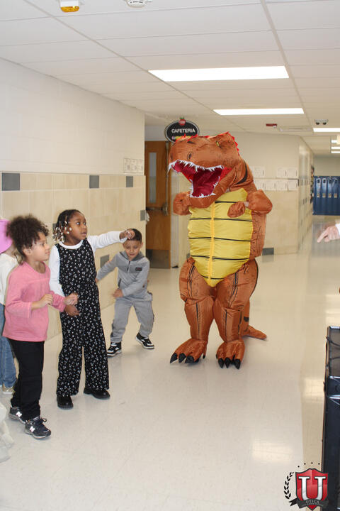 ลําดับภาพที่ 32/55