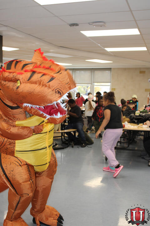 ลําดับภาพที่ 37/55