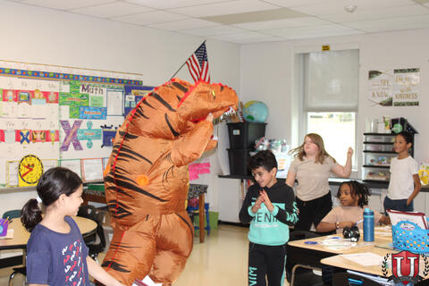 ลําดับภาพที่ 50/55