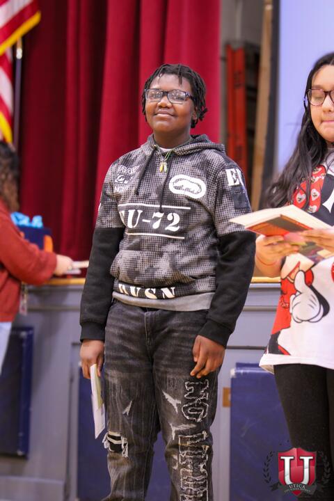 ရုပ်ပုံ ၉