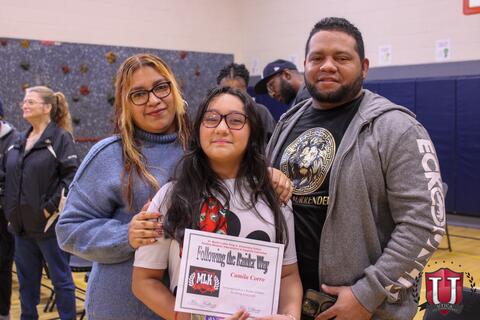 ရုပ်ပုံ ၁၅