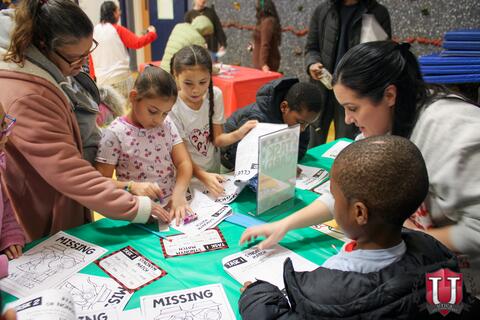 27 ਵਿੱਚੋਂ 11 ਚਿੱਤਰ