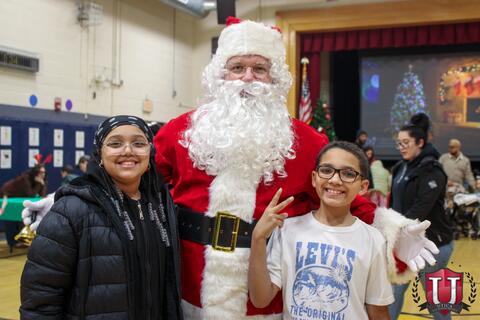 27 ਵਿੱਚੋਂ 19 ਚਿੱਤਰ