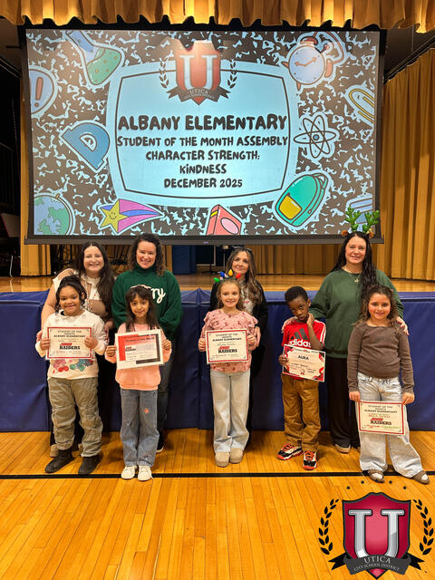 រូបភាព 1 នៃ 13