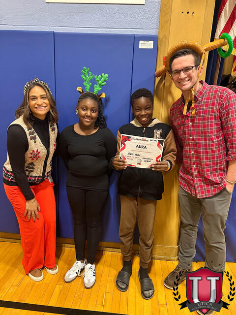 រូបភាព 11 នៃ 13