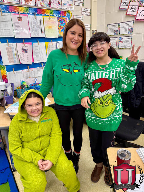 61 ਵਿੱਚੋਂ 26 ਚਿੱਤਰ