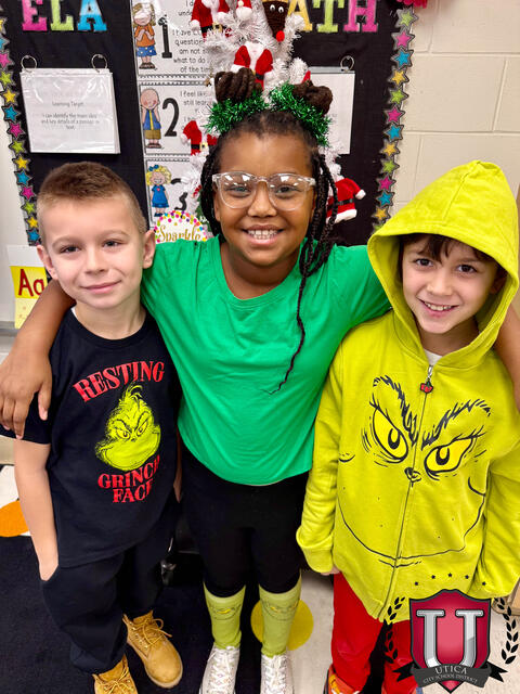 61 ਵਿੱਚੋਂ 28 ਚਿੱਤਰ