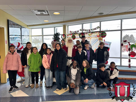 61 ਵਿੱਚੋਂ 54 ਚਿੱਤਰ