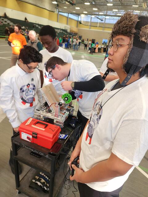 تصویر 13 میں سے 19