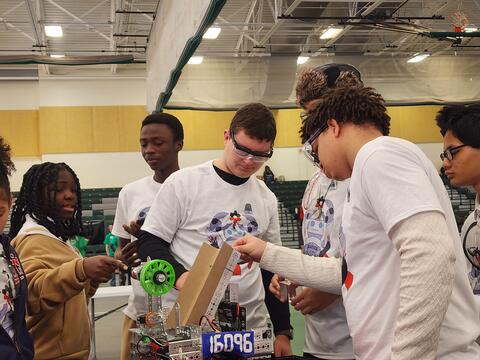 تصویر 15 میں سے 19