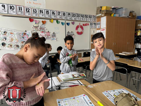 ရုပ်ပုံ ၈ ၏ ၈