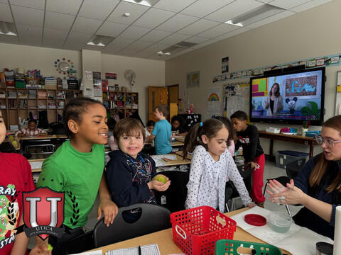 ရုပ်ပုံ ၅ ၏ ၉