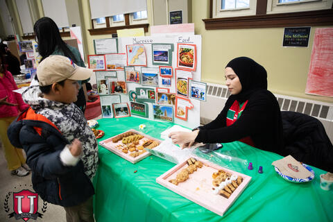 32 ਵਿੱਚੋਂ ਚਿੱਤਰ 1