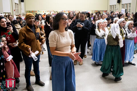 32 ਵਿੱਚੋਂ 20 ਚਿੱਤਰ