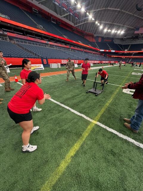 รูปภาพ 2 จาก 17