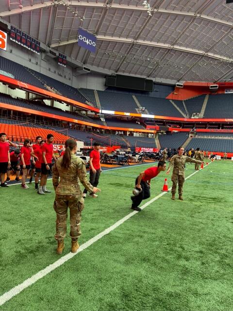 รูปภาพ 6 / 17