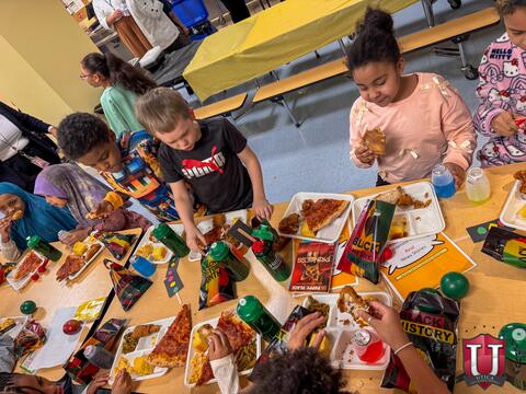 รูปภาพ 11 / 17