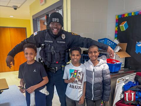 รูปภาพ 1 จาก 17